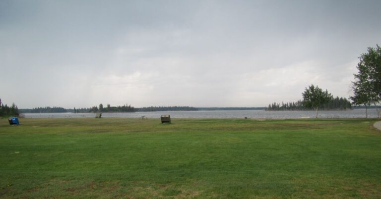 Elk Island feat img